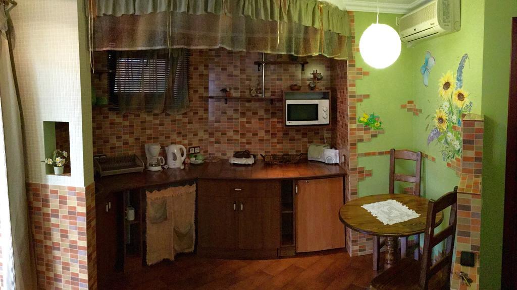 Odelana Apartments Odesa Room photo